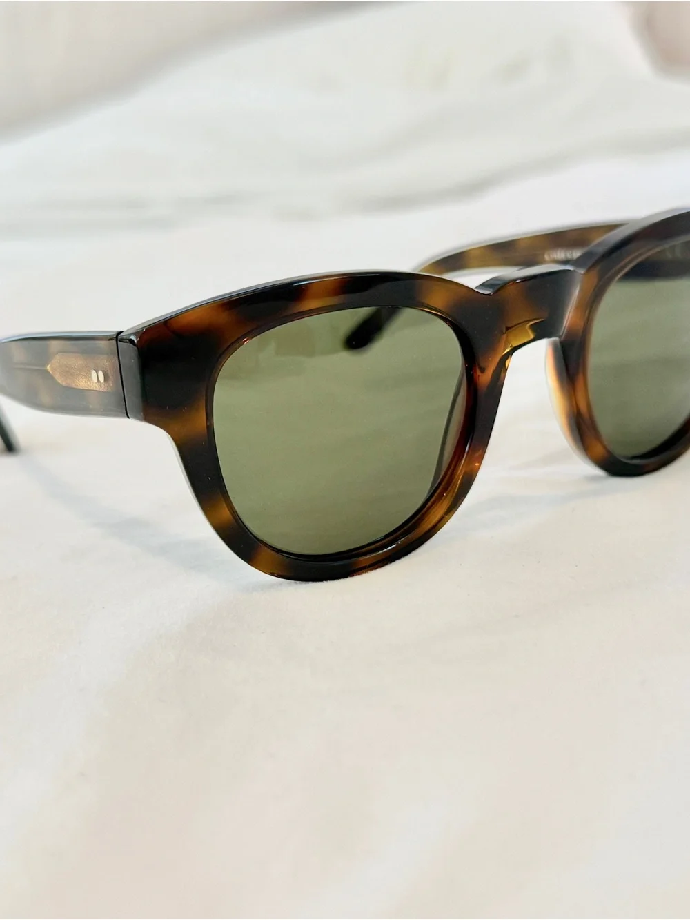 NWOT Sun Buddies Retro Sunglasses